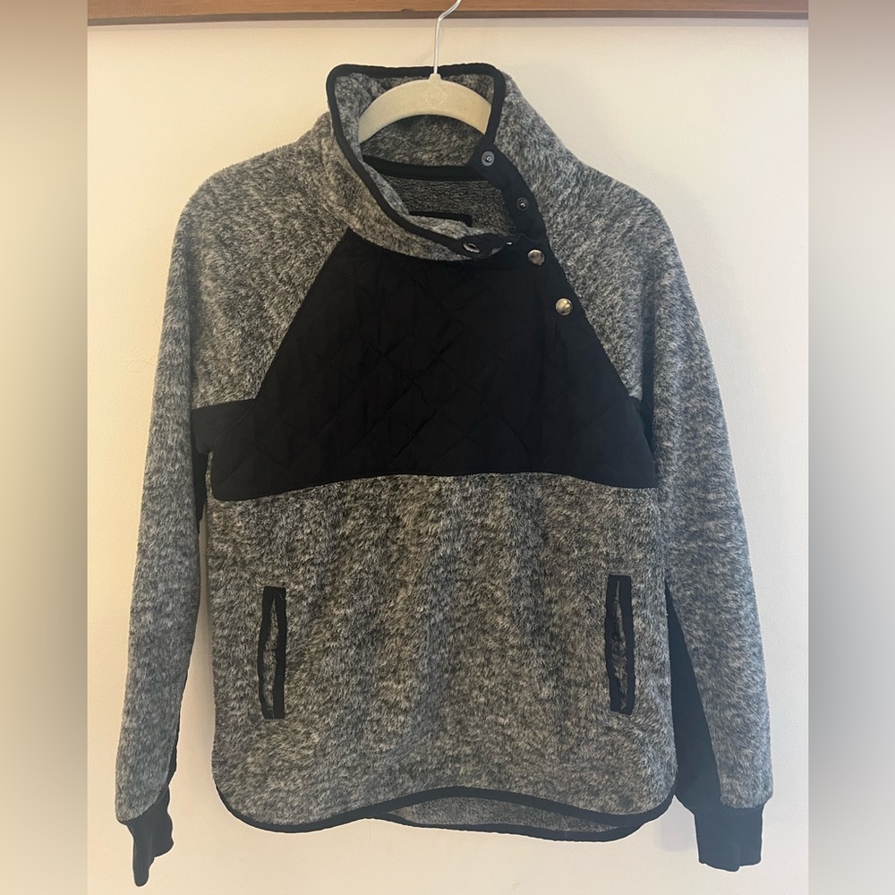 Abercrombie & Fitch Fleece Pullover